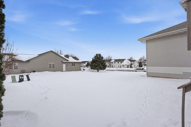 375 Alpine Parkway, Oregon, WI 53575
