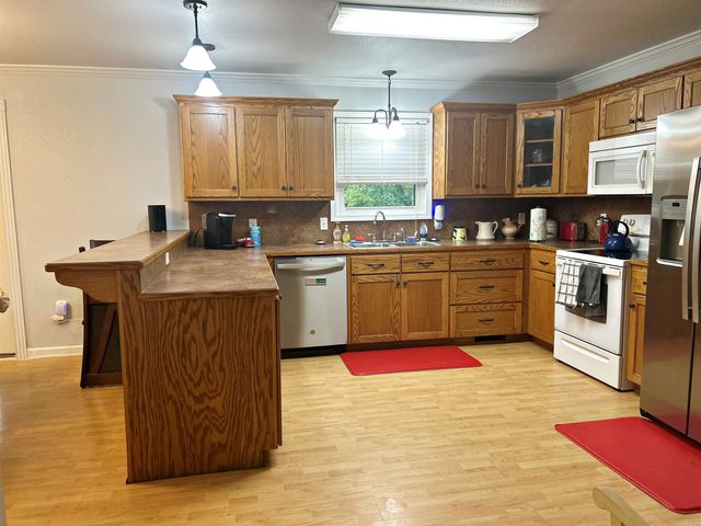 196 Stevenson Rd Road, Gurdon, AR 71743