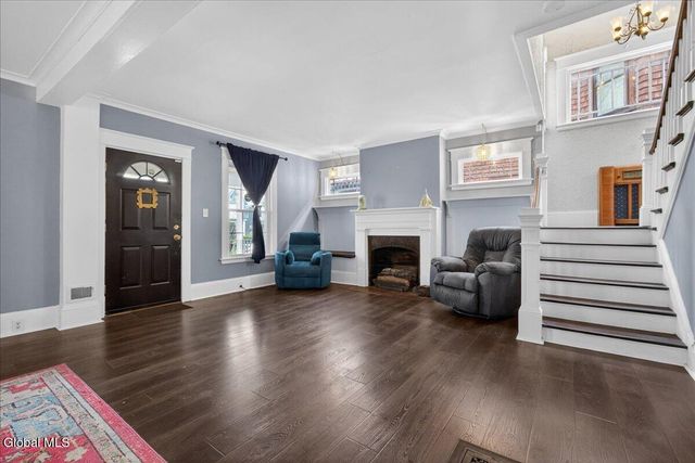 1110 Waverly Place, Schenectady, NY 12308