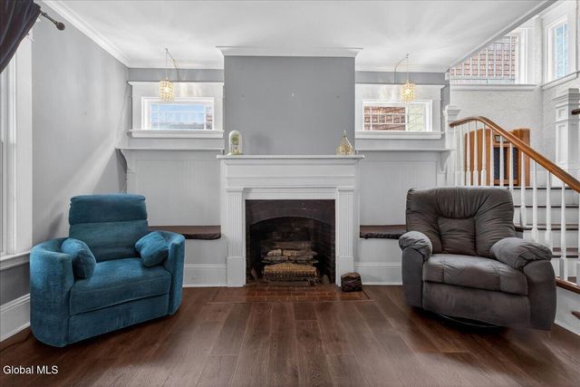 1110 Waverly Place, Schenectady, NY 12308