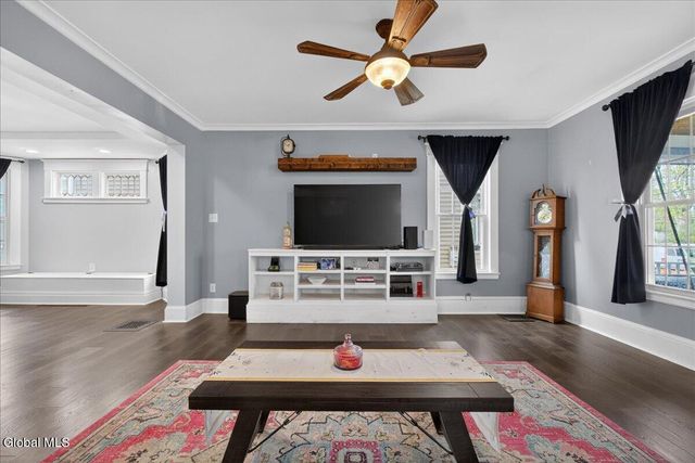 1110 Waverly Place, Schenectady, NY 12308