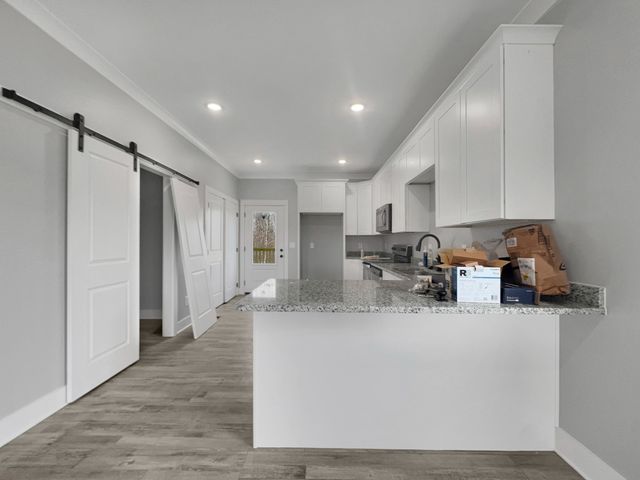 181 Rock House Hollow Rd, Bethpage, TN 37022