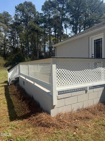 2122 Godwin Lake Road, Benson, NC 27504