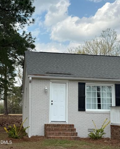 2122 Godwin Lake Road, Benson, NC 27504