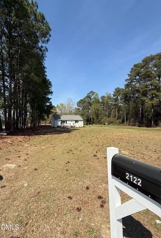 2122 Godwin Lake Road, Benson, NC 27504