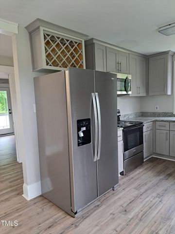 2122 Godwin Lake Road, Benson, NC 27504