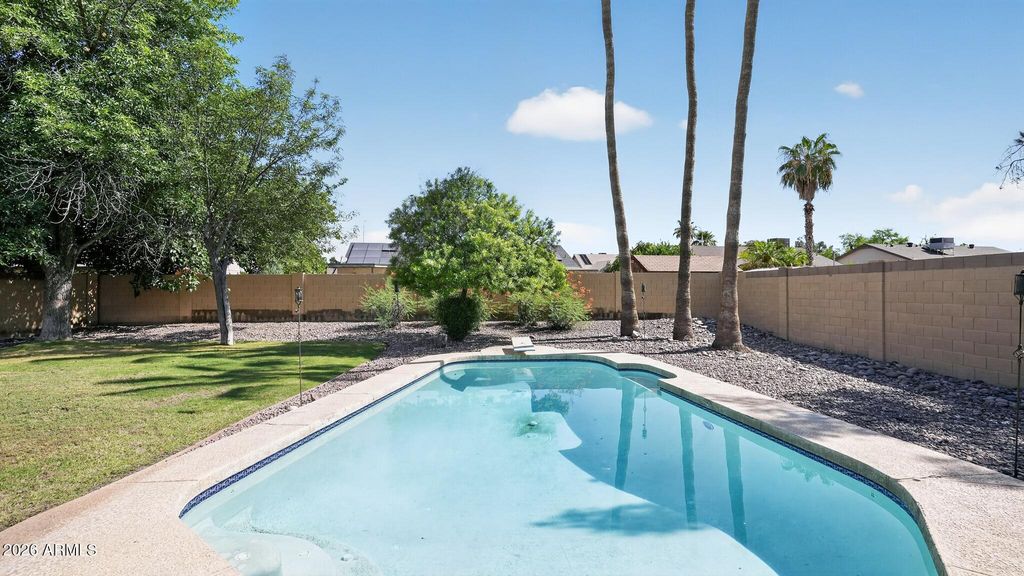 4900 W EARHART Way, Chandler, AZ 85226 — photo 2