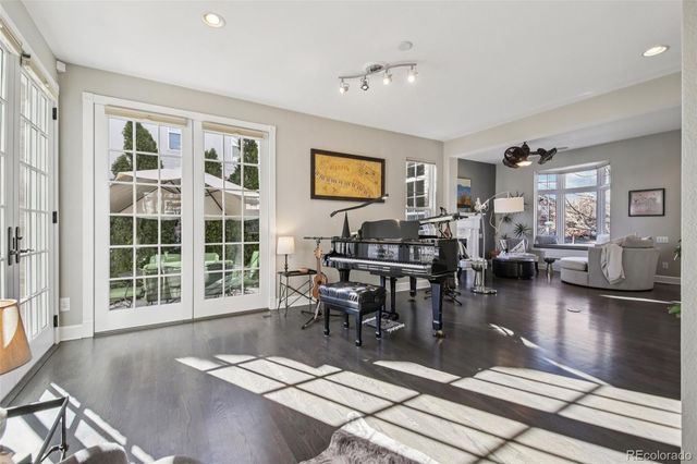 982 Roslyn Street, Denver, CO 80230