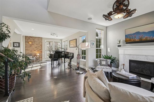 982 Roslyn Street, Denver, CO 80230