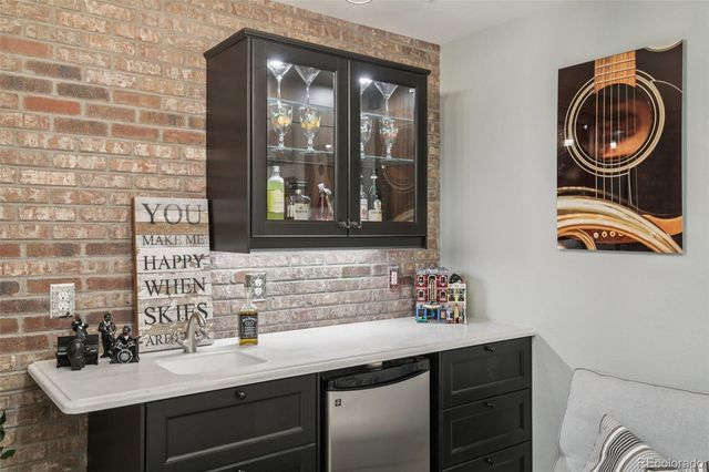 982 Roslyn Street, Denver, CO 80230