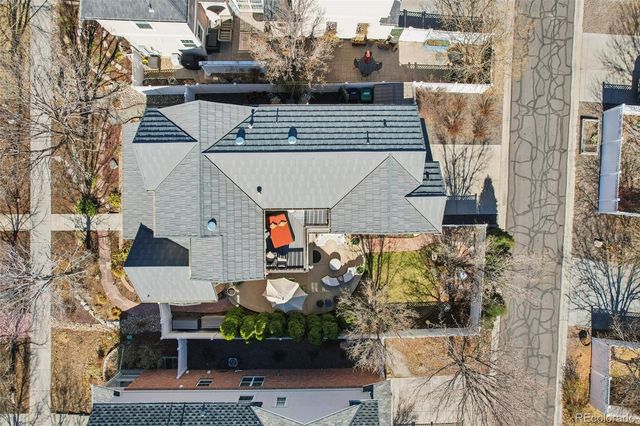 982 Roslyn Street, Denver, CO 80230