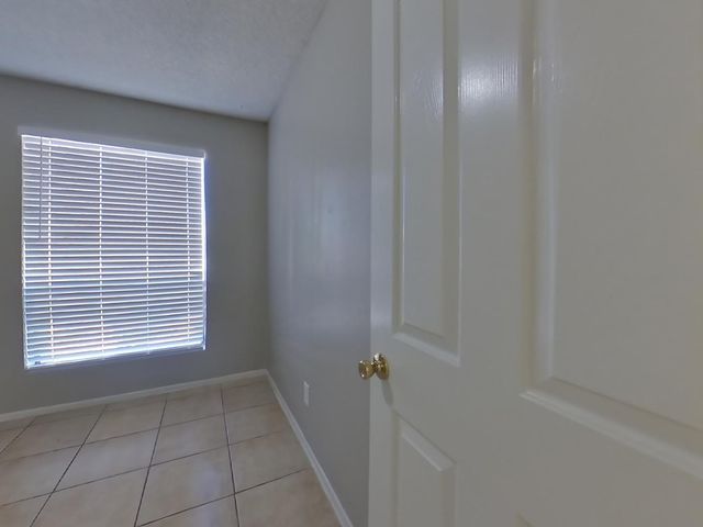 4055 W Desert Cove Avenue, Phoenix, AZ 85029