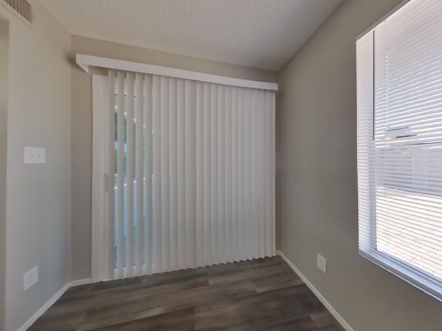 4055 W Desert Cove Avenue, Phoenix, AZ 85029