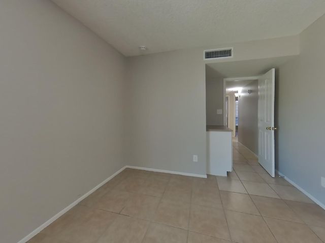 4055 W Desert Cove Avenue, Phoenix, AZ 85029