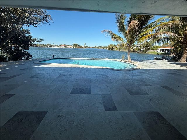 2255 NE 207th Street, Miami, FL 33180