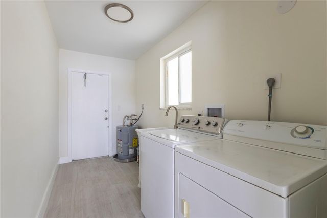 2255 NE 207th Street, Miami, FL 33180