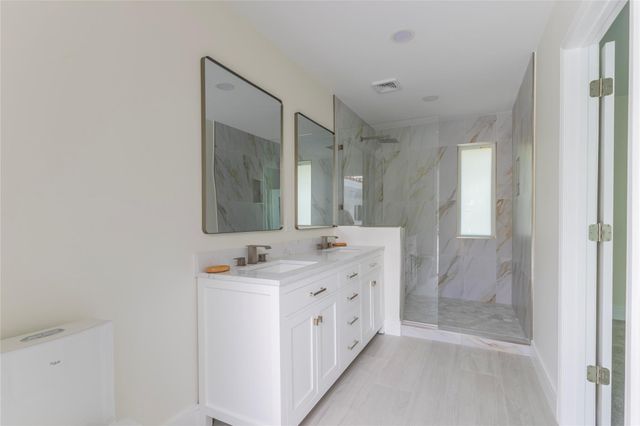 2255 NE 207th Street, Miami, FL 33180