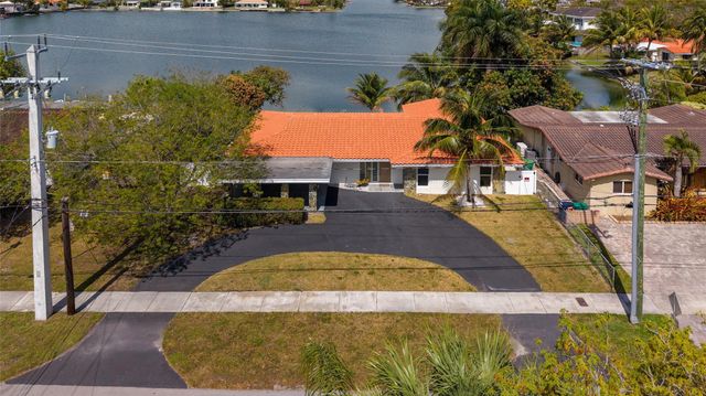 2255 NE 207th Street, Miami, FL 33180