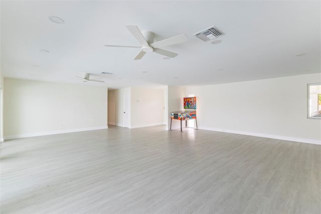 2255 NE 207th Street, Miami, FL 33180