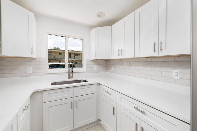 4550 OVERLOOK DRIVE NE 154, St Petersburg, FL 33703