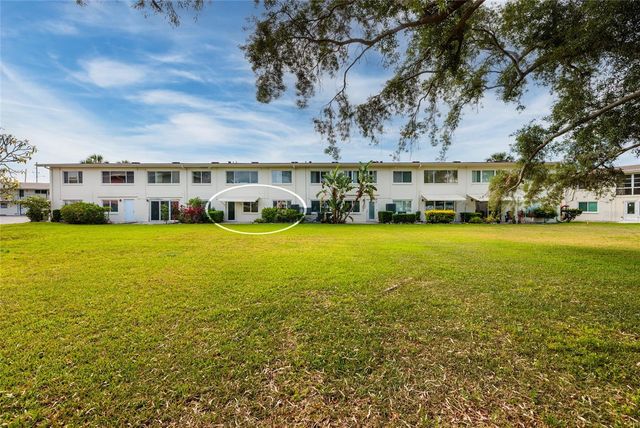 4550 OVERLOOK DRIVE NE 154, St Petersburg, FL 33703