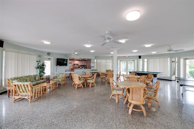 4550 OVERLOOK DRIVE NE 154, St Petersburg, FL 33703