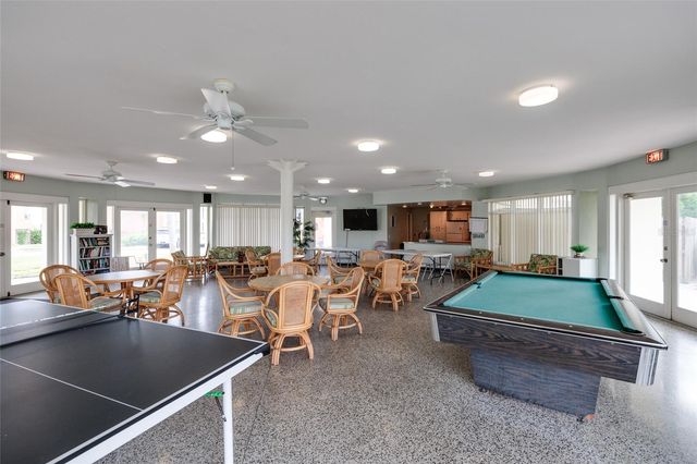4550 OVERLOOK DRIVE NE 154, St Petersburg, FL 33703