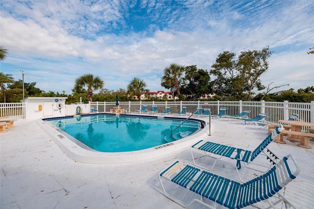 4550 OVERLOOK DRIVE NE 154, St Petersburg, FL 33703