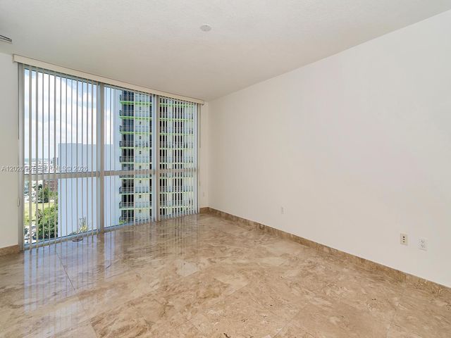 1750 N Bayshore Dr 1515, Miami, FL 33132