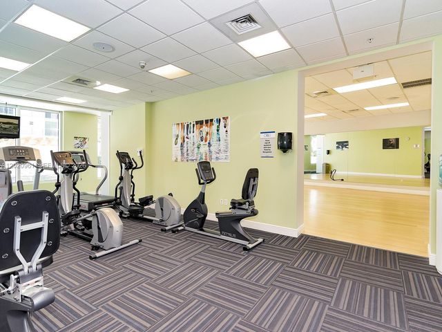 1750 N Bayshore Dr 1515, Miami, FL 33132