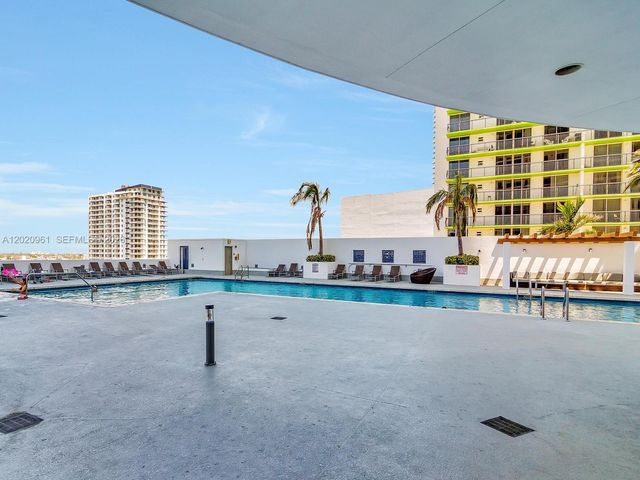 1750 N Bayshore Dr 1515, Miami, FL 33132