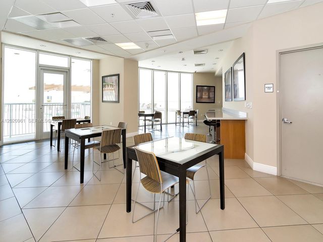 1750 N Bayshore Dr 1515, Miami, FL 33132