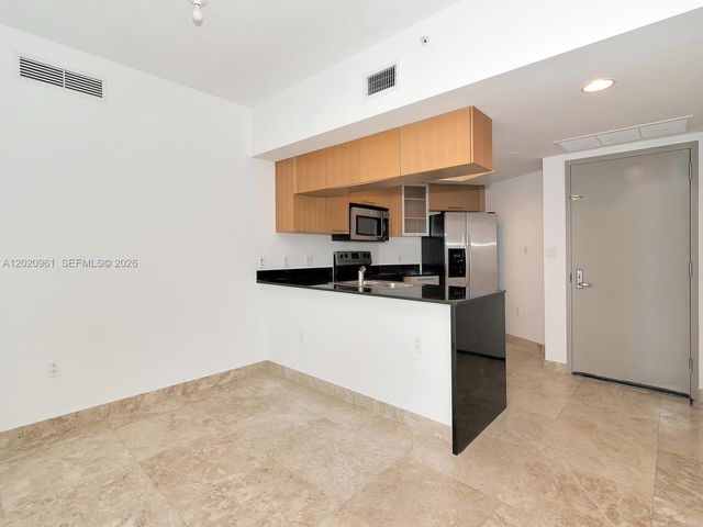 1750 N Bayshore Dr 1515, Miami, FL 33132