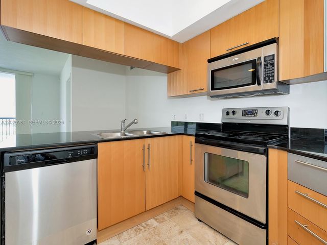 1750 N Bayshore Dr 1515, Miami, FL 33132