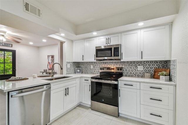 7242 OELSNER STREET, New Port Richey, FL 34652