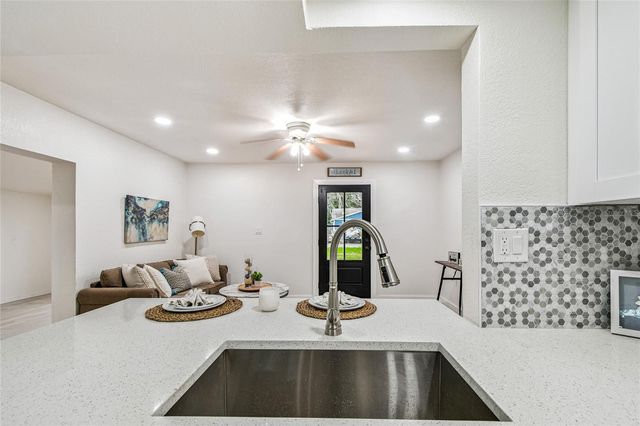 7242 OELSNER STREET, New Port Richey, FL 34652