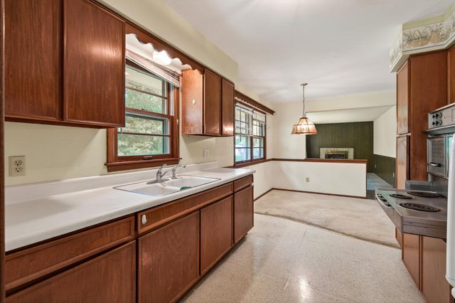 1171 132nd Lane NE, Blaine, MN 55434