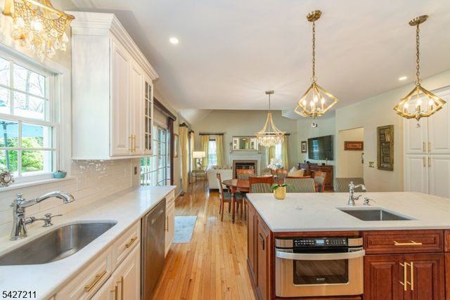 39 WINCHESTER TER, Randolph Twp., NJ 07869
