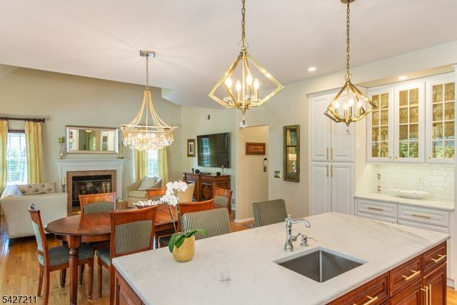 39 WINCHESTER TER, Randolph Twp., NJ 07869