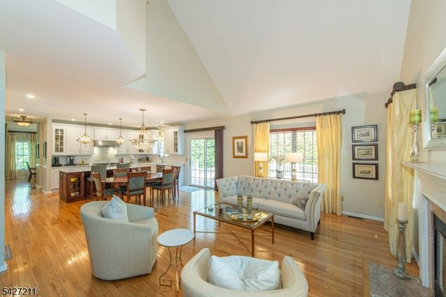 39 WINCHESTER TER, Randolph Twp., NJ 07869