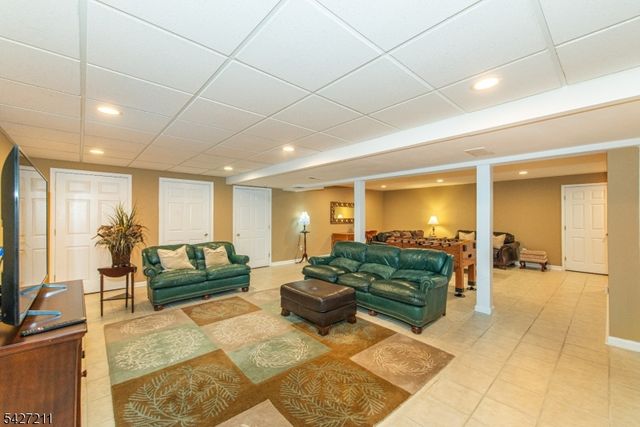 39 WINCHESTER TER, Randolph Twp., NJ 07869