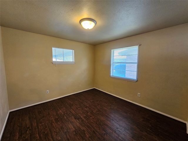 2210 Lavern Street, Arlington, TX 76013