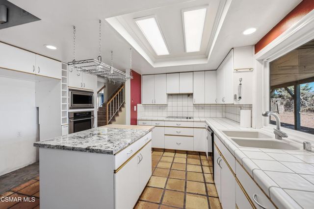 29315 Tree Hollow, Agoura Hills, CA 91301