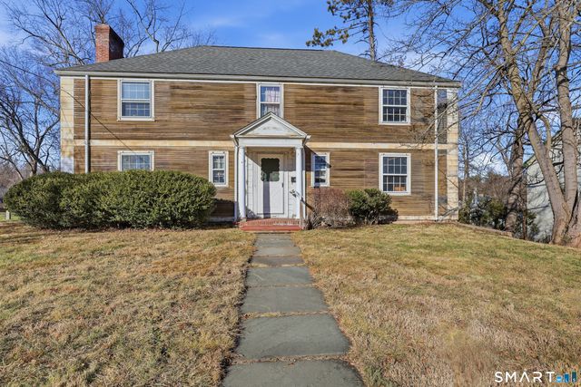 38 Roberts Lane, West Hartford, CT 06107