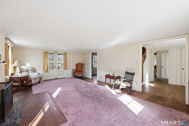 38 Roberts Lane, West Hartford, CT 06107