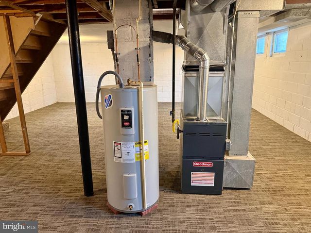 609 HURFFVILLE CROSSKEYS RD, Sewell, NJ 08080