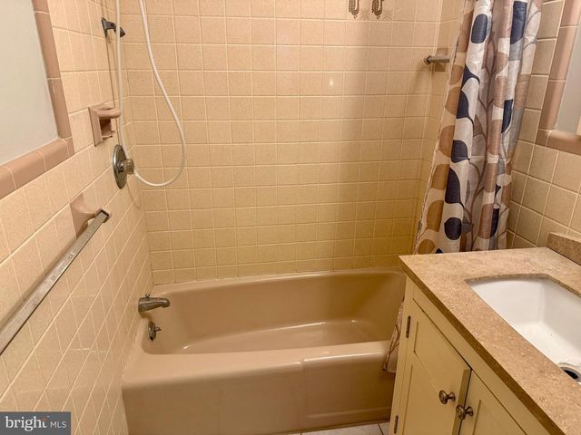 609 HURFFVILLE CROSSKEYS RD, Sewell, NJ 08080