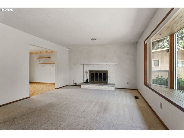 13529 Se TAYLOR Ct, Portland, OR 97233