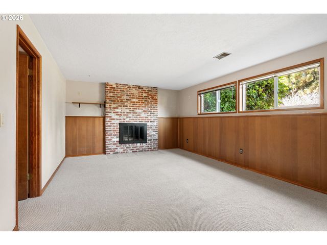 13529 Se TAYLOR Ct, Portland, OR 97233