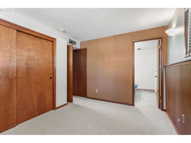 13529 Se TAYLOR Ct, Portland, OR 97233